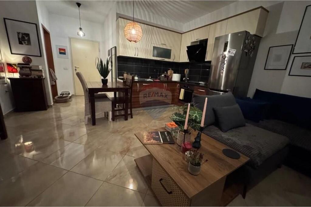 Apartment - For Sale - Robert Shvarc Street, Tirana(ID: 530291027-2035)