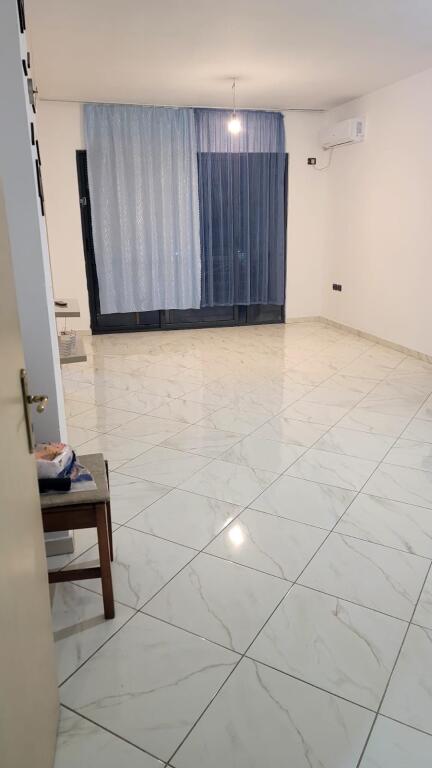 For rent 2+1+2 Empty ASTIR 350 thousand lek