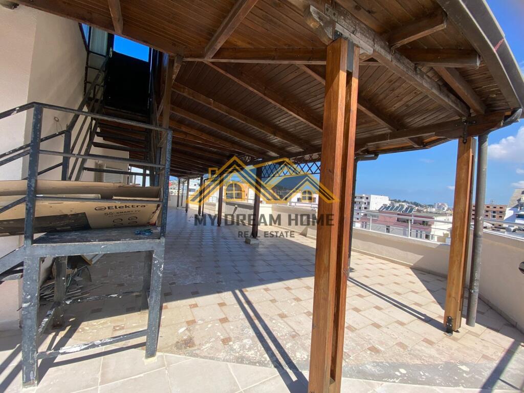 PAPAFINGO FOR SALE NEAR KAZAZI IN DURRES!