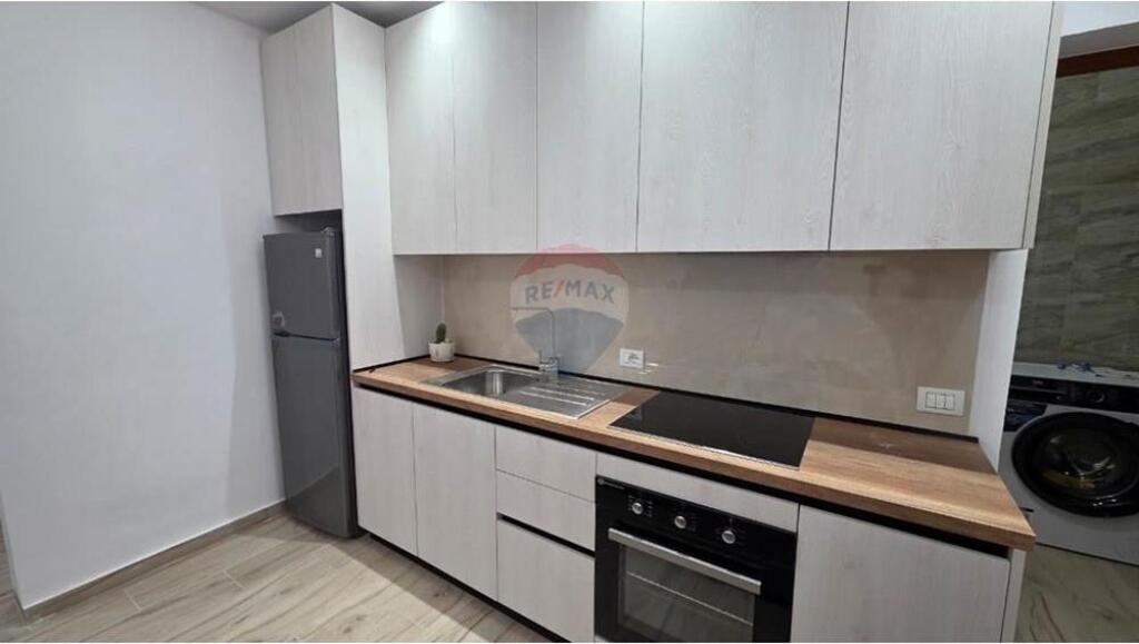 🏠 Apartament 2+1 me Qira – Rruga Dervish Hekali, Vlorë