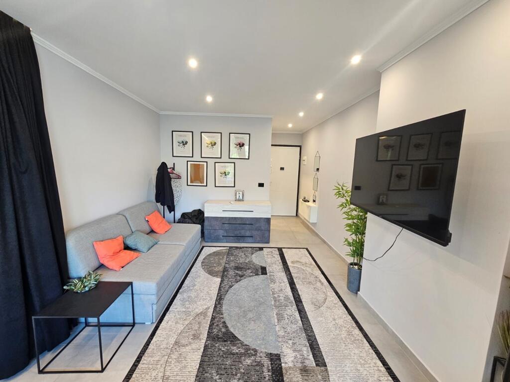 SHITET GARSONIERE NË KOMPLEKSIN WHITE HILL – CURRILA, DURRËS