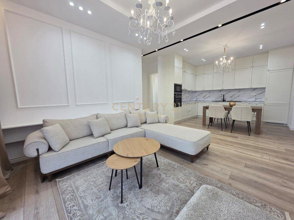 Apartament 2+1+2 me verandë dhe 2 poste parkimi – Golden Park Rezidencë