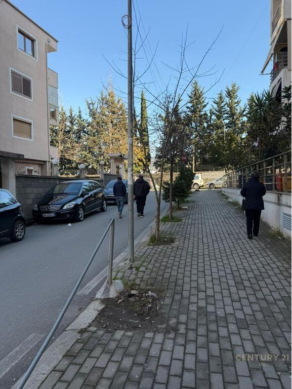 BUSINESS UNIT FOR RENT IN DON BOSKO.