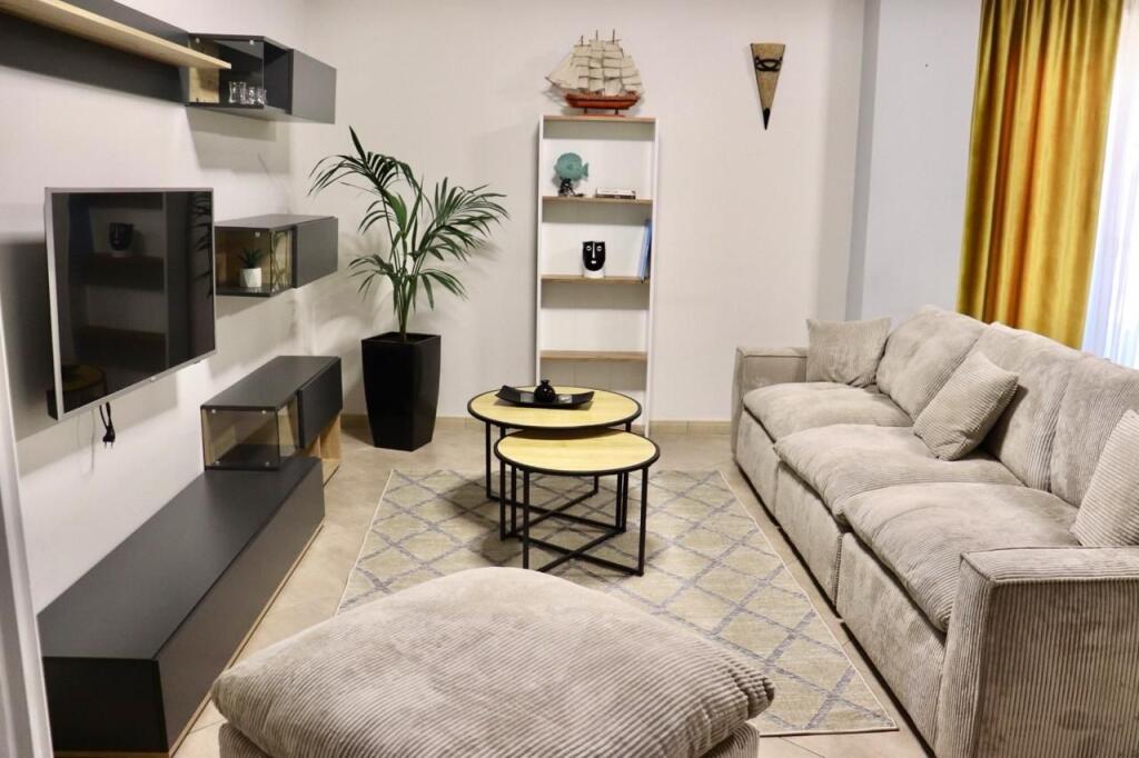 Apartment 3+1+2 for rent in Xhamllik