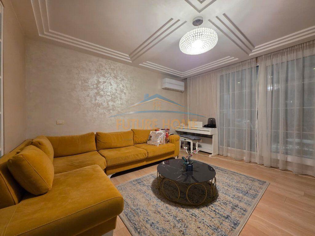 Rent, 2+1 Apartment with veranda on Kosovareve Street!