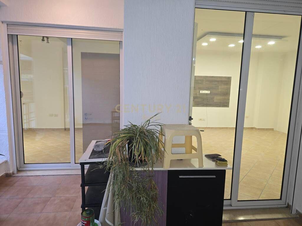 SHESIM APARTAMENT 2+1 TE KODRA E DIELLIT RRUGA XHON KENEDI