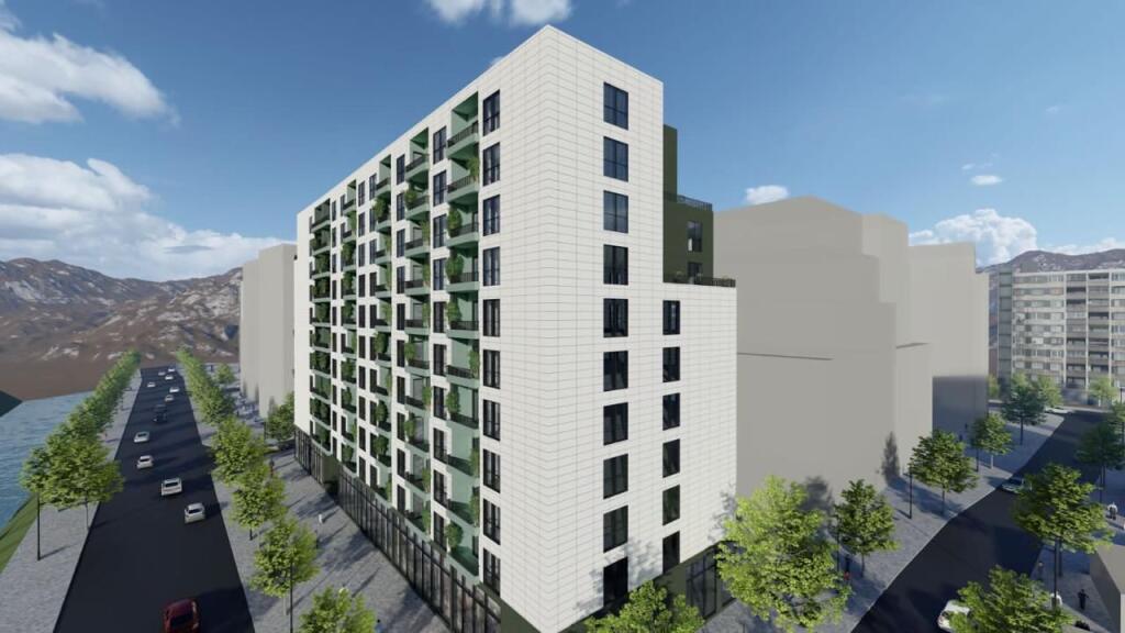 Shiten 4 poste parkimi tek ish fusha Aviacionit