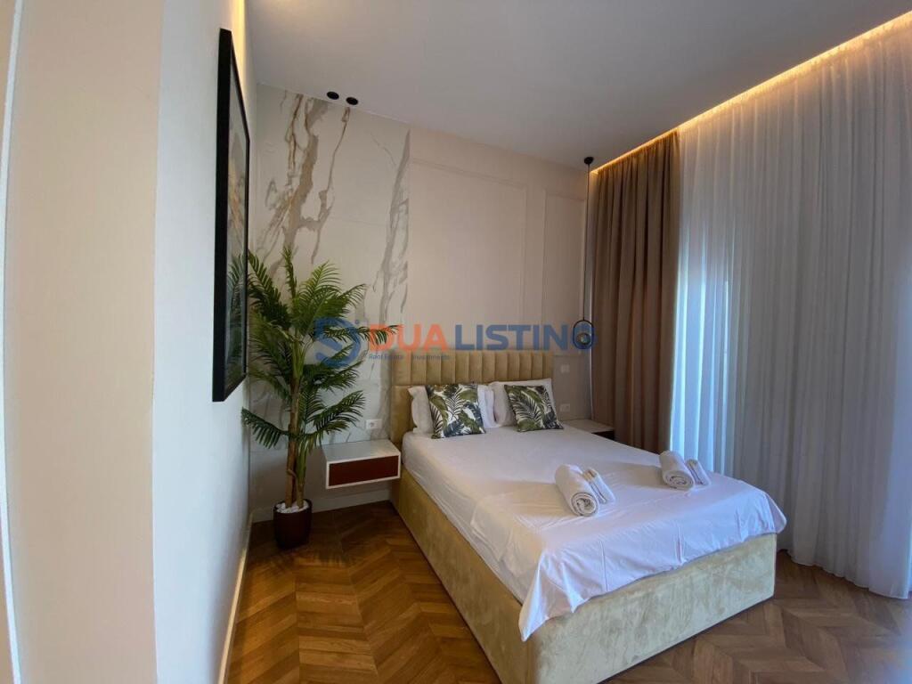 ✨ Shitet Pronë Luksoze – 2 Garsoniere në Radhimë, Vlorë