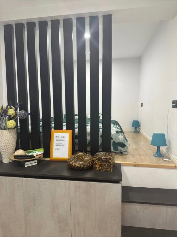 Qera apartament 1+1 ,Tek Tregu elektrik cmimi 45000 leke