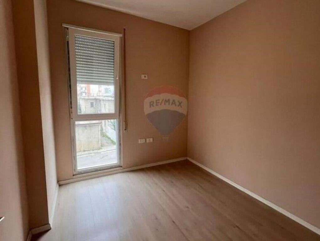 Apartament - Për Shitje - Rruga Isuf Elezi, Tiranë(ID: 530491012-105)
