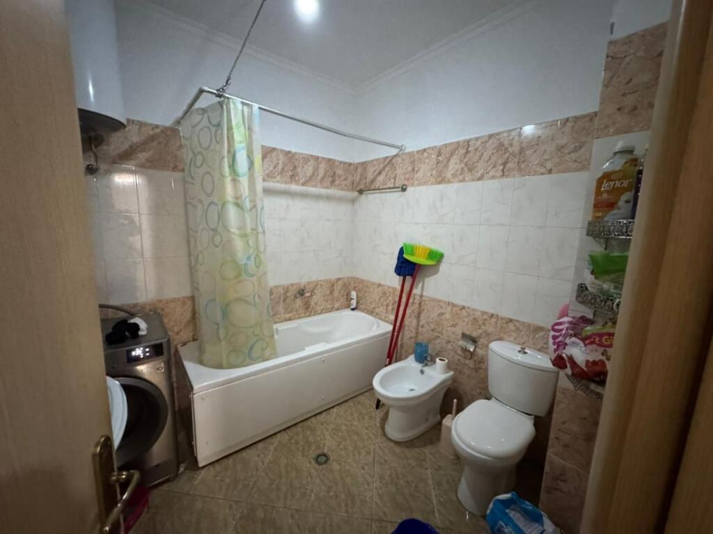 🏘️ Jepet me qira apartament 2+1 📍 Yzberisht, pranë Nela 6💰 Çmimi: 50.000 lekë / muaj