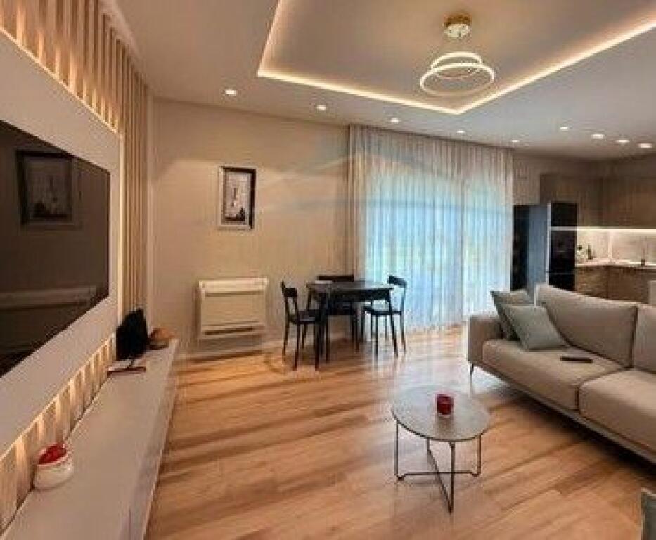 Shitet, Apartament 1+1, Rezidenca Sofia, Tiranë.