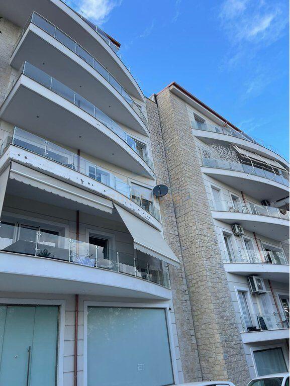 Qera, Apartament 2+1+2,Kopshti Botanik, Tiranë.