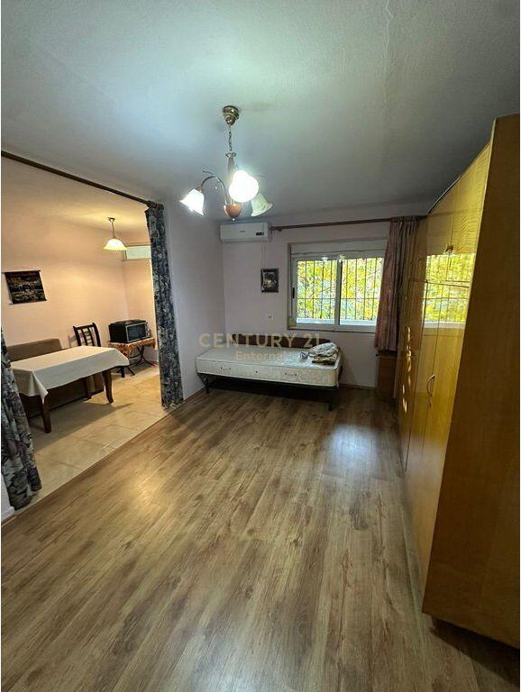 Centro - Affittasi 1+1 vicino a Mrizi delle fate centro