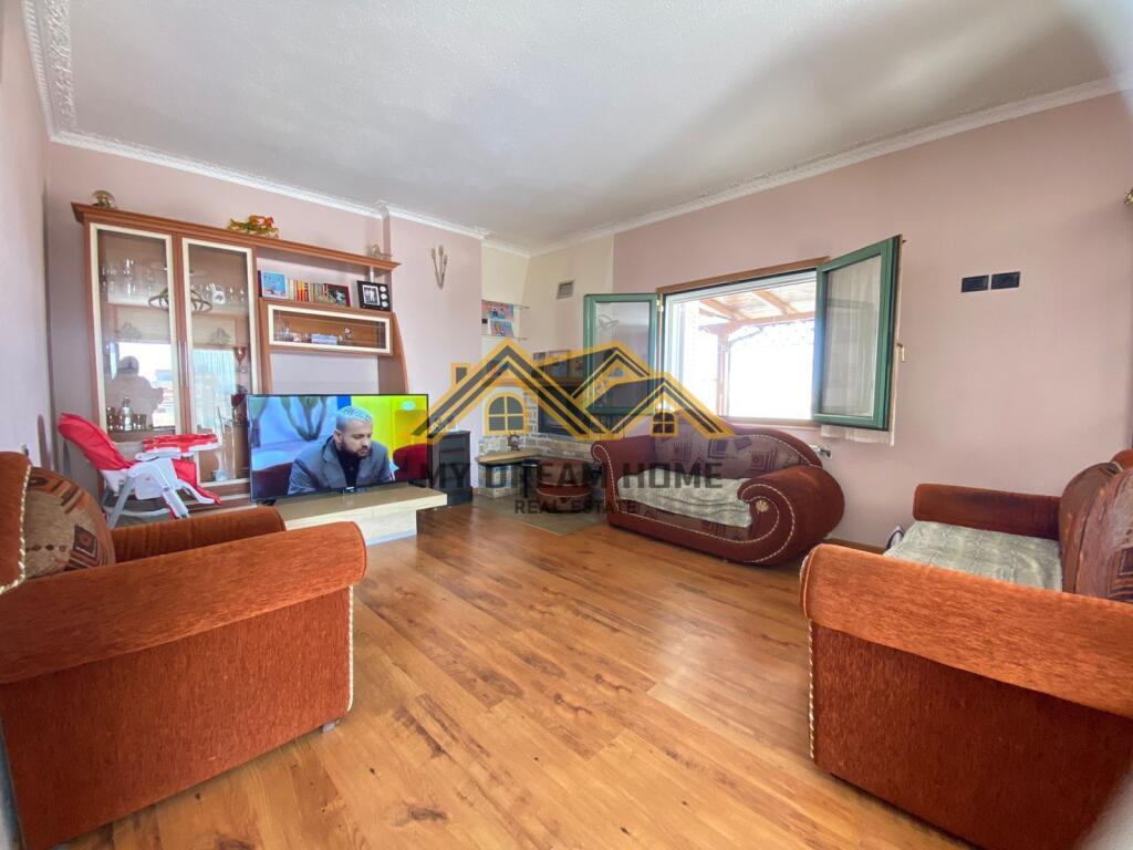 PAPAFINGO FOR SALE NEAR KAZAZI IN DURRES!