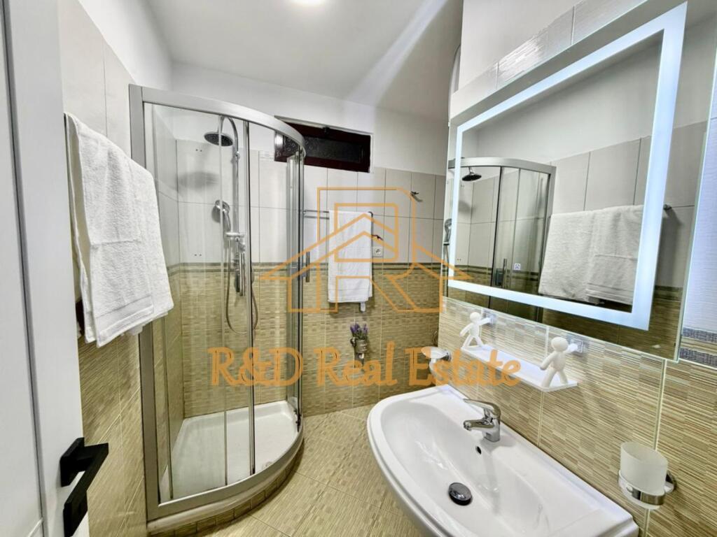 🏡 Apartment 3+1 + balcony for rent – Bajram Curri Boulevard