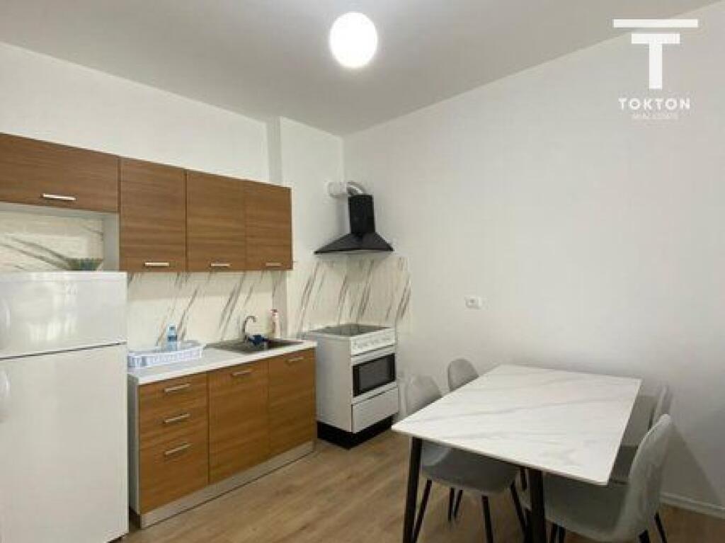 QIRA, APARTAMENT 2+1, PASKUQAN, TIRANË