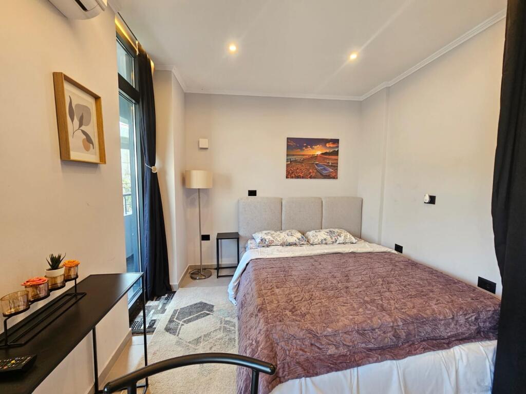 SHITET GARSONIERE NË KOMPLEKSIN WHITE HILL – CURRILA, DURRËS