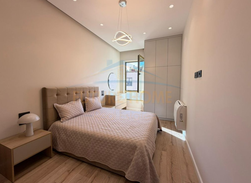 Rent, Apartment 2+1+Parking Space near the stadium, Air Albania, Tirana.