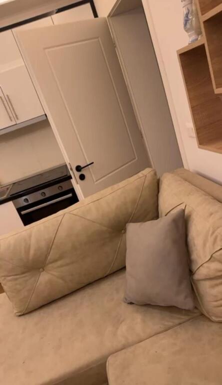 Affittasi 2+1 Harry Fultz