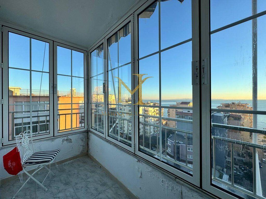 Jepet me qera apartament 2+1 Durres, Vollga me pamja nga deti