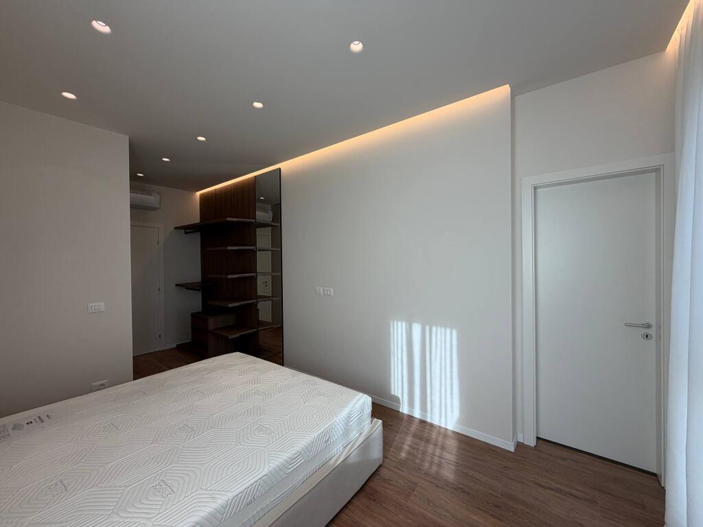 Apartment 2+1+Parking for rent at Green Valley near the Dry Lake.