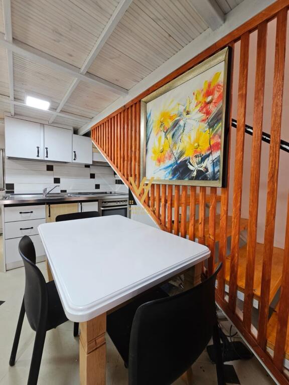 JEPET DUPLEX 1+1 ME QIRA TE KONGRESI I MANASTIRIT 35.000 LEKE