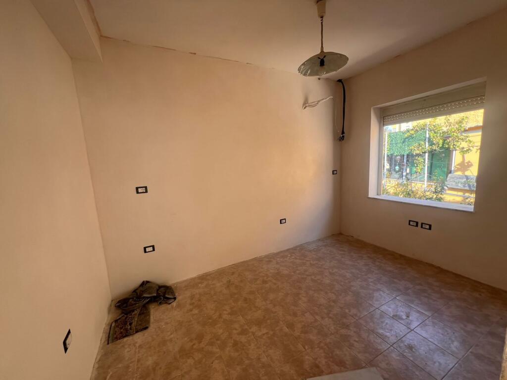 Jepet me Qera Shtepi Private te Rruga e Kavajes