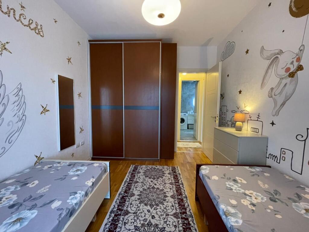 2+1 apartment for rent near the Botanical Garden.