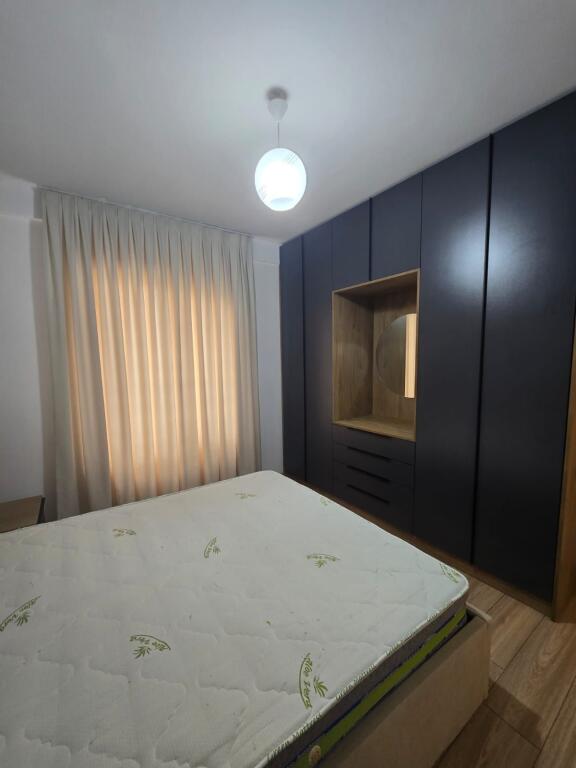 Apartament 2+1 me qira xhamia e Selites