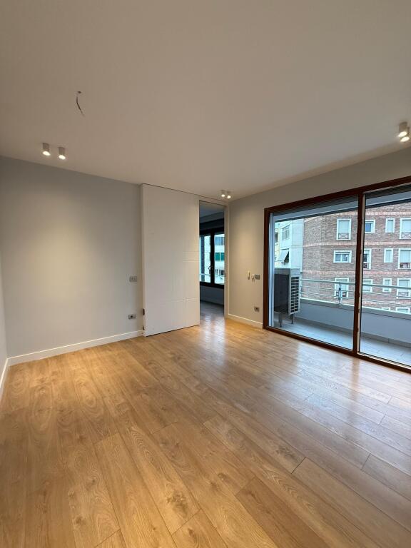 Jepet ambjent zyre me qira, prane Delijorgjit