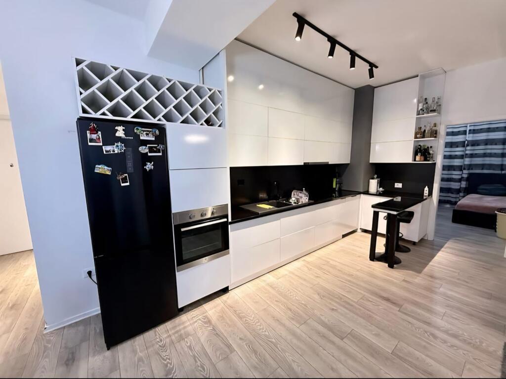 🏡 Shitet apartament 2+1 – Mangalem 21, Ali Demi