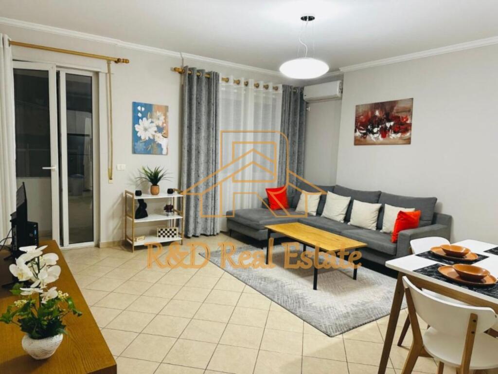 🏡 Furnished apartment for rent – (Zogu I Boulevard)📍 Next to Sinan Tafaj High School