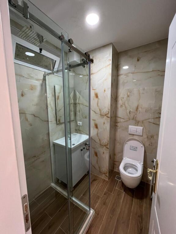 APARTAMENT 2+1 ME QERA SHESHI WILLSON