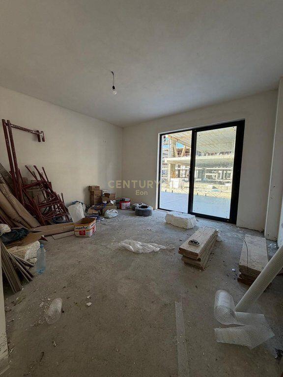 APARTMENT 1+1 FOR SALE WITH VERANDA NEAR MALI ROBIT