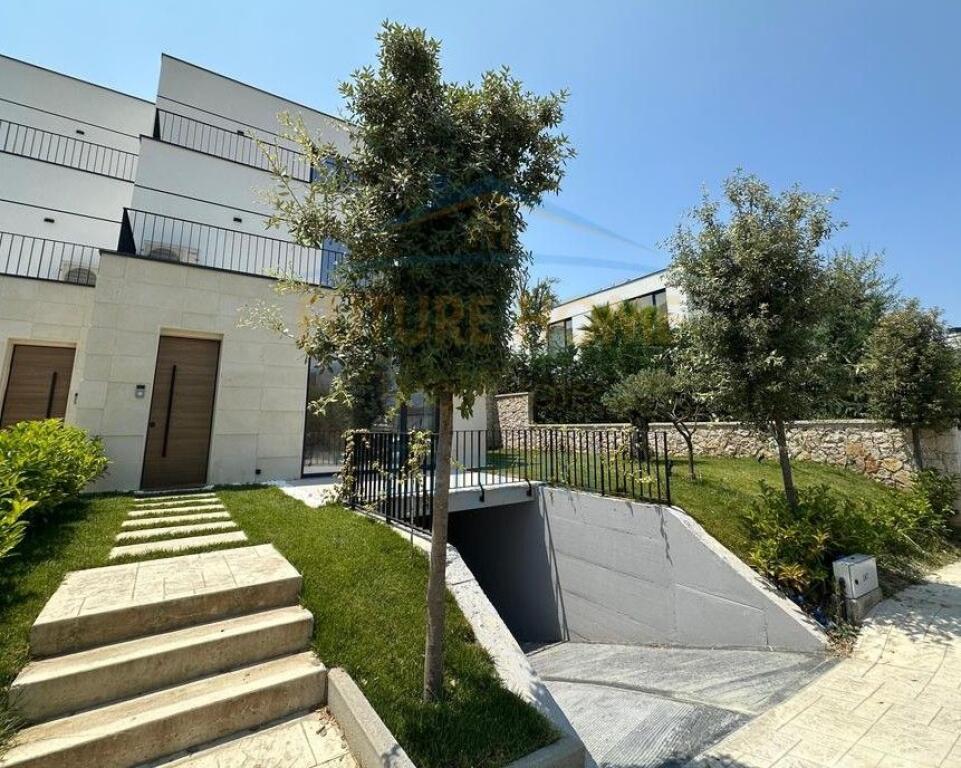 Qera, Vilë, Vilat Forest, Liqeni I Thatë, Tiranë...