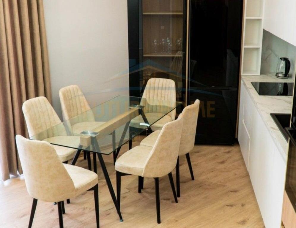 Qera, Apartament 2+1+2+2 Poste Parkimi, Qender!!