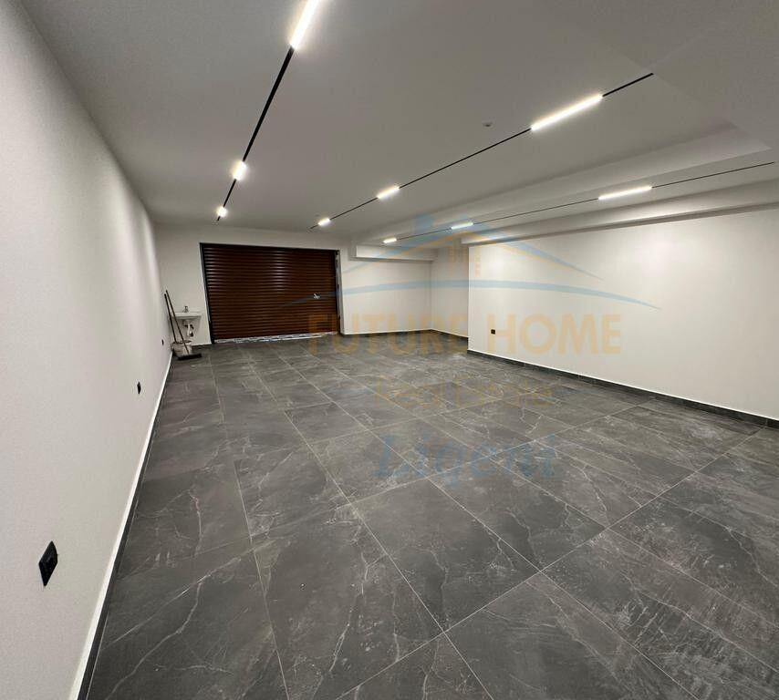 Qera, Vilë, Vilat Forest, Liqeni I Thatë, Tiranë...