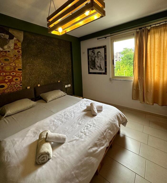 super apartament me qira tek kopshti botanik