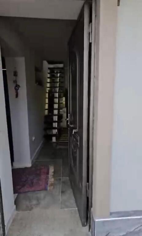 Apartament me qera 1+1 - 📍Shkolla e Kuqe