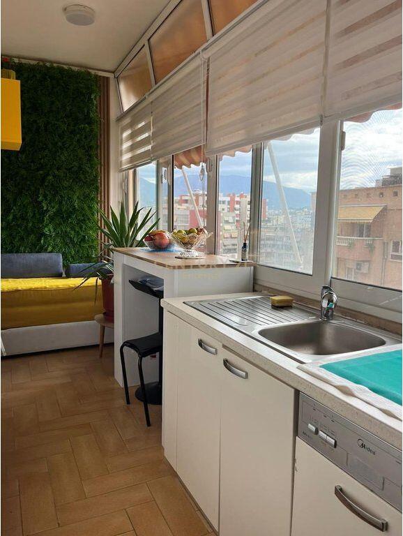 Apartament 2+1 per qera ne Qender