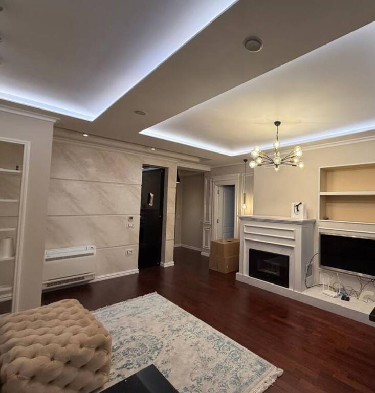 🌟 2+1+2 në Shitje – Banesë me 2 Ballkone në Liqenin e Thatë