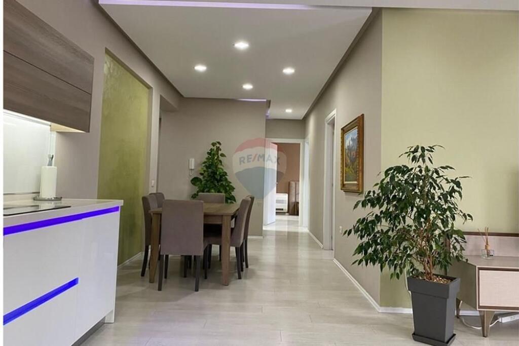 Appartamento 3+1+2+in affitto al Lago Secco!