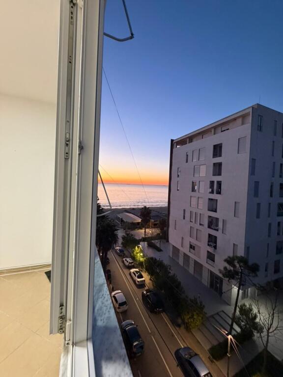 Apartment 2+1+2 for sale near Kavaja Rock – Side sea view 🌊