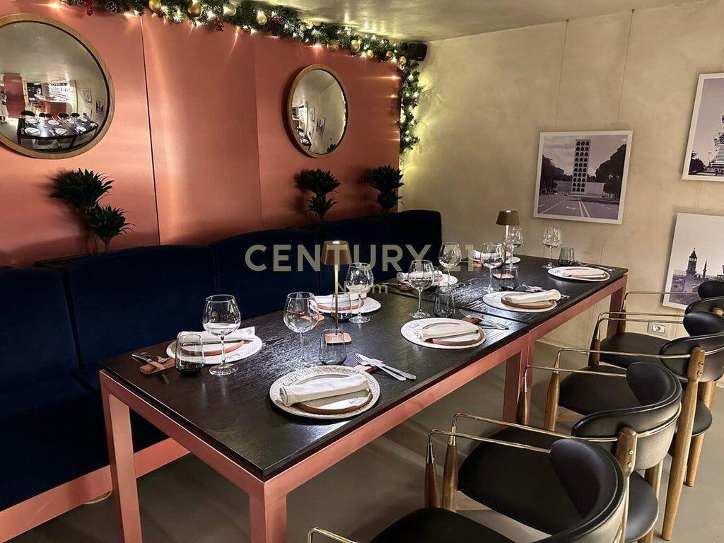 AFFITTO, BAR-RISTORANTE MODERNO CON VERANDA, VICINO AL CENTRO 7.500 € /Mese