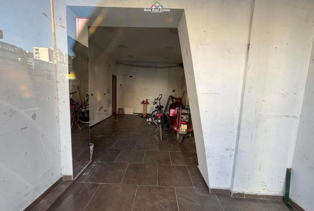 Shop For Rent on Kavaja Street (ID BD21785) Tirana