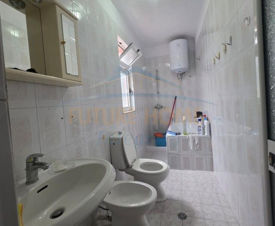 Rent, Apartment 2+1+2+2 Parking Spaces, Xhamlliku, Tirana