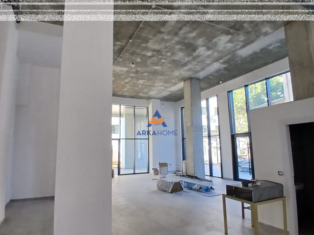 JEPET ME QERA ABJENT BIZNESI 200 M2 "RRUGA BARRIKADA" 4500 EURO