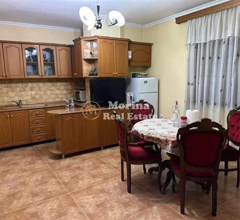 Shitje | Apartament 3 + 1 | Blloku | 363000 €