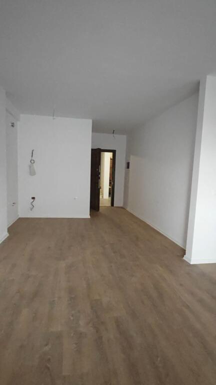 SHITET, APARTAMENT 2+1, FRESKU